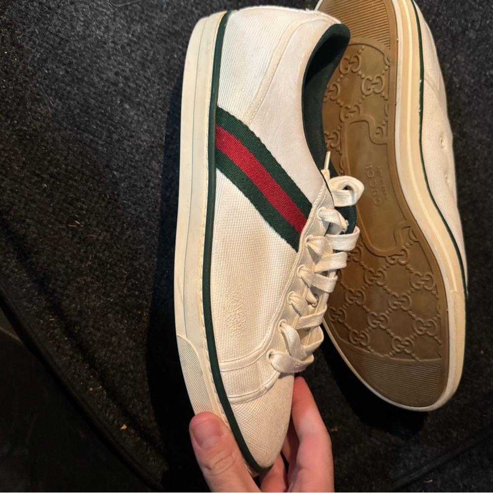 Gucci Men's White Sneakers with Green and Red Accents - Picture 5 of 5